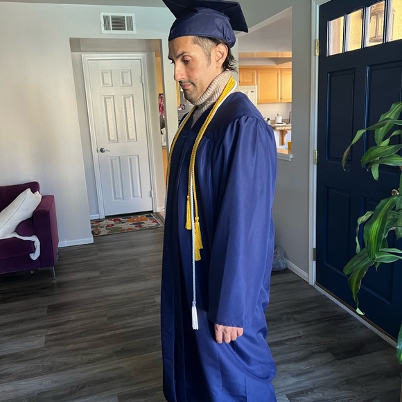 Jostens Size 5’ 7” - 5’ 9” Dark Blue Graduation Gown - Picture 5 of 6